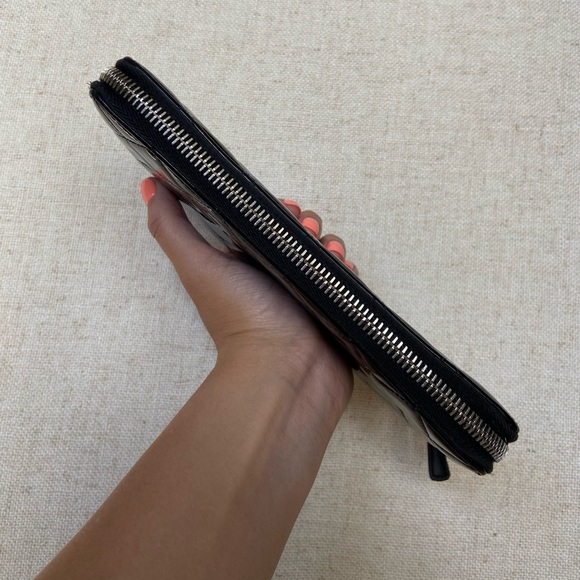 Chanel Black Patent Quilted Zippy Wallet - Picture 5 of 8